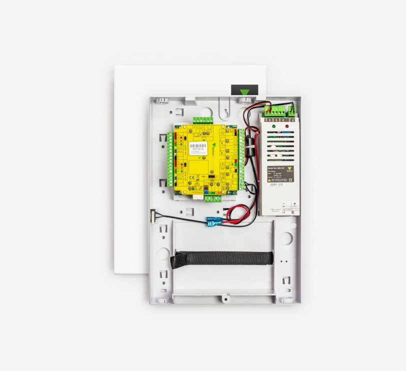 Net2 plus 1 door controller - 12V 2A PSU, Plastic cabinet